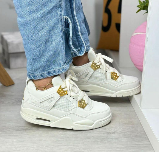 JORDAN RETRO 4 BLANCO DORADO - UNISEX